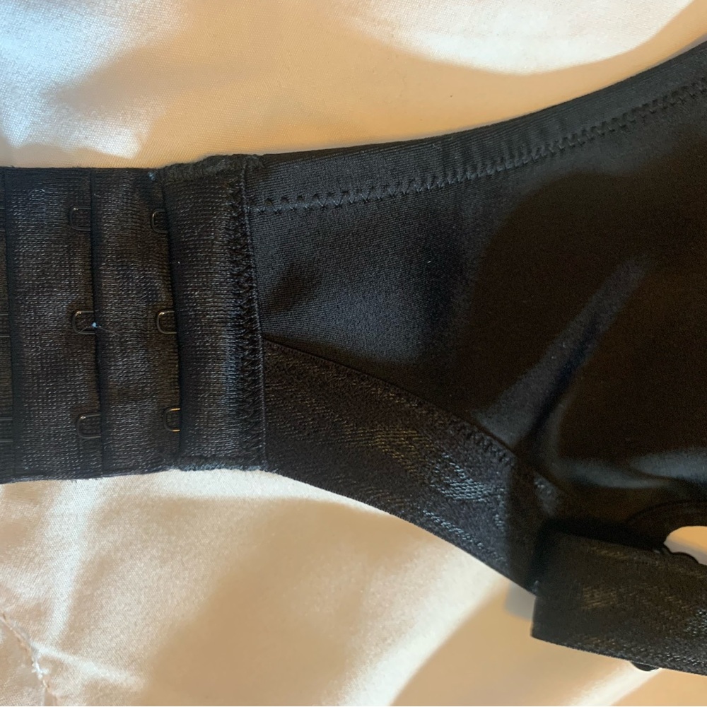 Black Full Coverage T-Shirt Bra - Picture 3 of 4